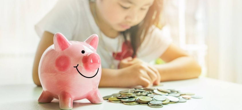 As 4 maneiras de educar financeiramente os seus filhos